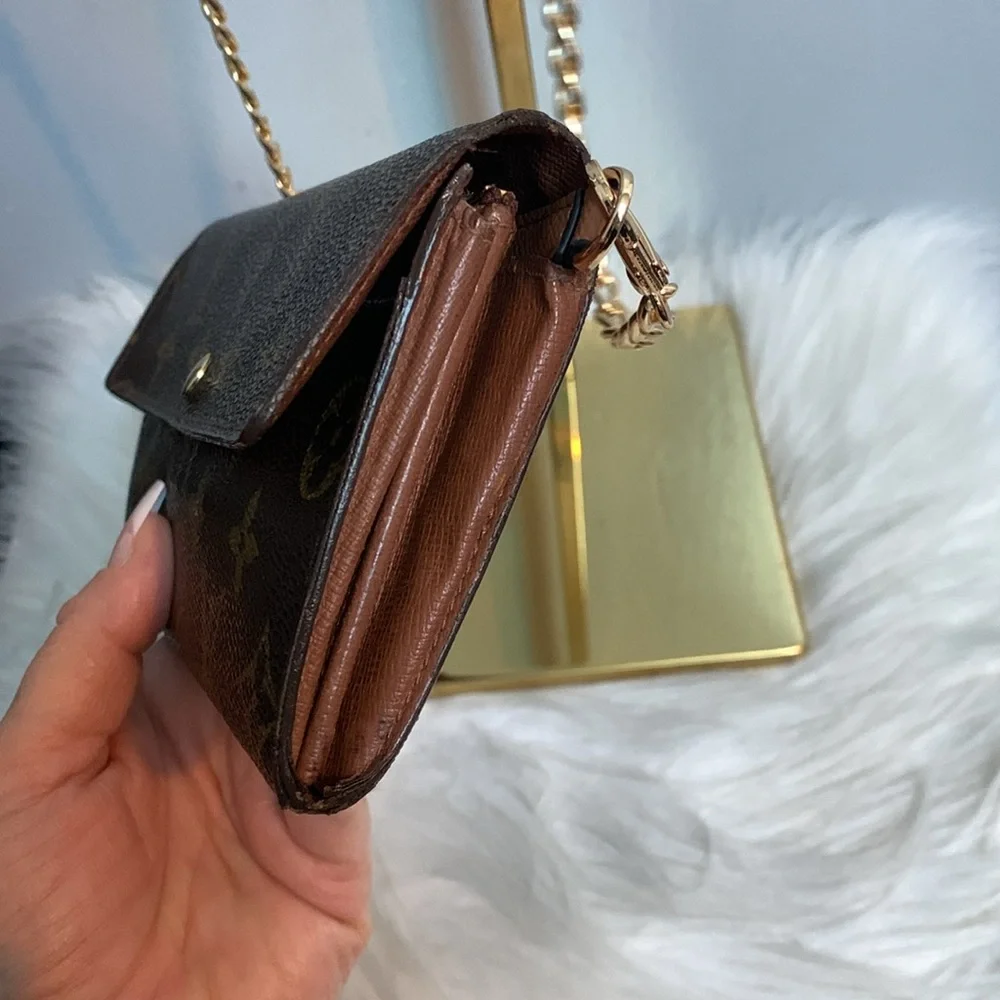 ❌SOLD❌1999 authentic Louis Vuitton Sarah wallet w free conversion kit crossbody - Image 3
