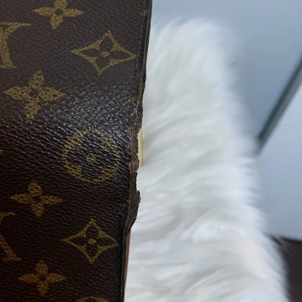 ❌SOLD❌1999 authentic Louis Vuitton Sarah wallet w free conversion kit crossbody - Image 14