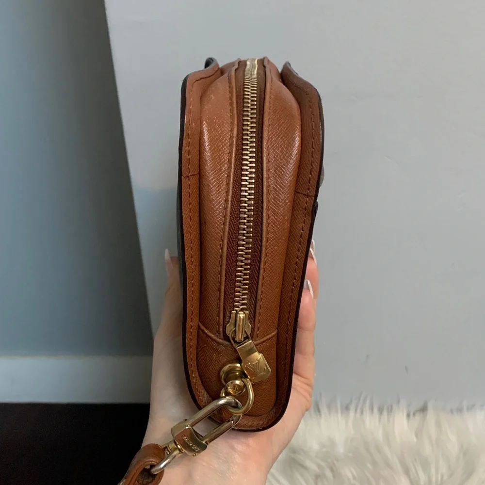 ❌SOLD❌1997 authentic Louis Vuitton Orsay clutch - Image 8