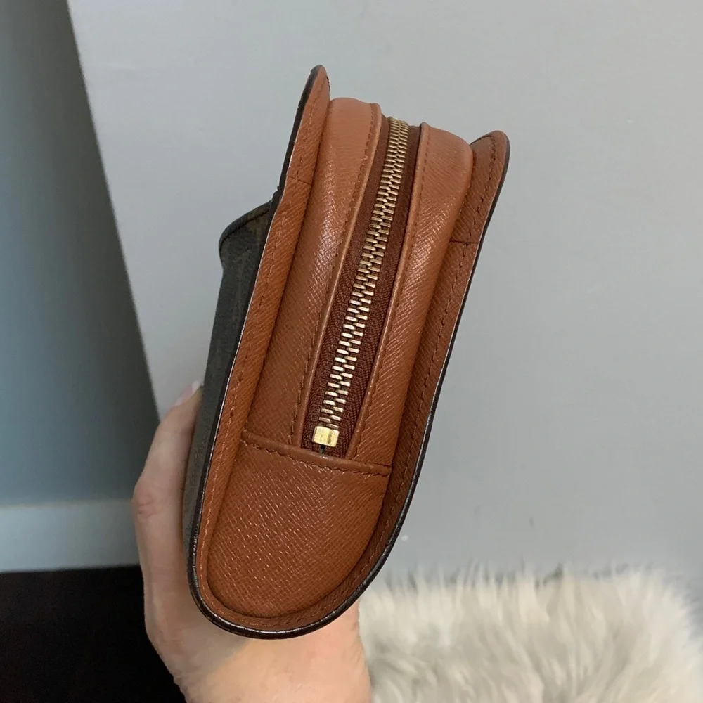 ❌SOLD❌1997 authentic Louis Vuitton Orsay clutch - Image 10