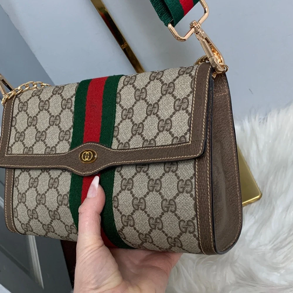 ❌SOLD❌Authentic and vintage Gucci Sherry line Ophidia clutch with free crossbody - Image 5