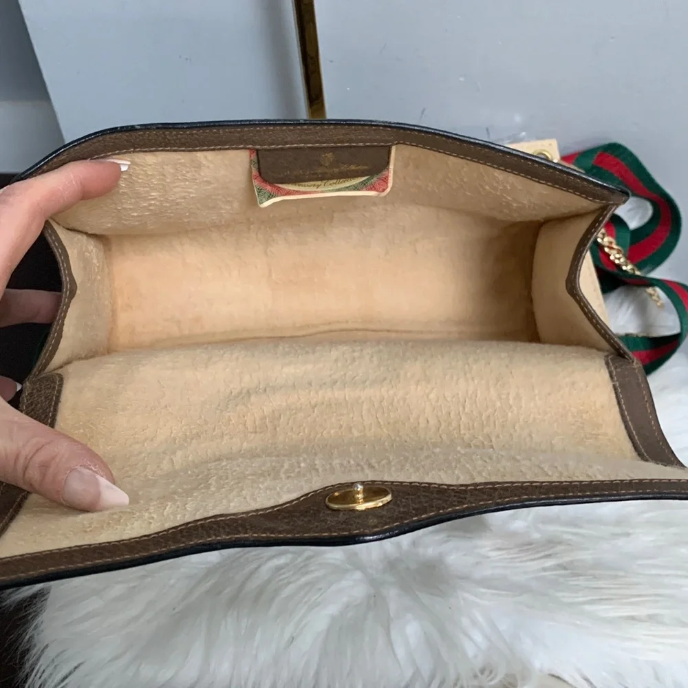 ❌SOLD❌Authentic and vintage Gucci Sherry line Ophidia clutch with free crossbody - Image 13