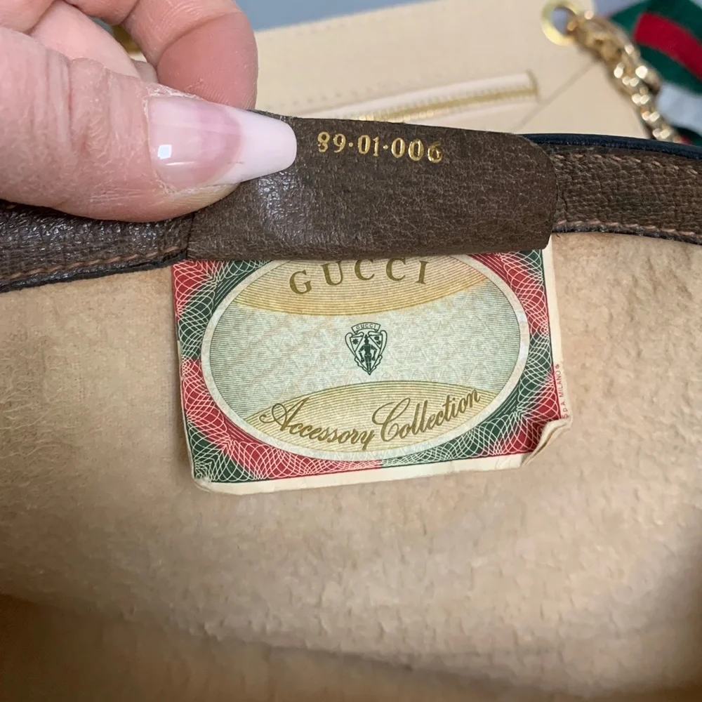 ❌SOLD❌Authentic and vintage Gucci Sherry line Ophidia clutch with free crossbody - Image 15