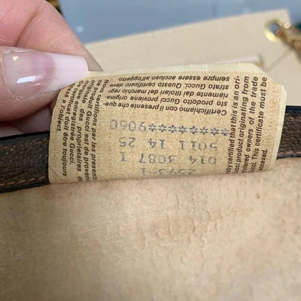 ❌SOLD❌Authentic and vintage Gucci Sherry line Ophidia clutch with free crossbody - Image 16