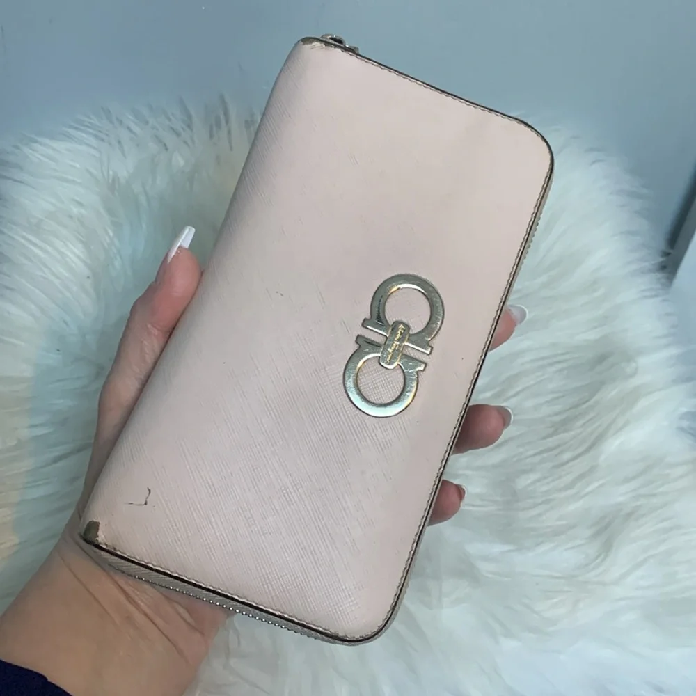 Authentic Ferragamo pale pink zippy wallet - Image 2