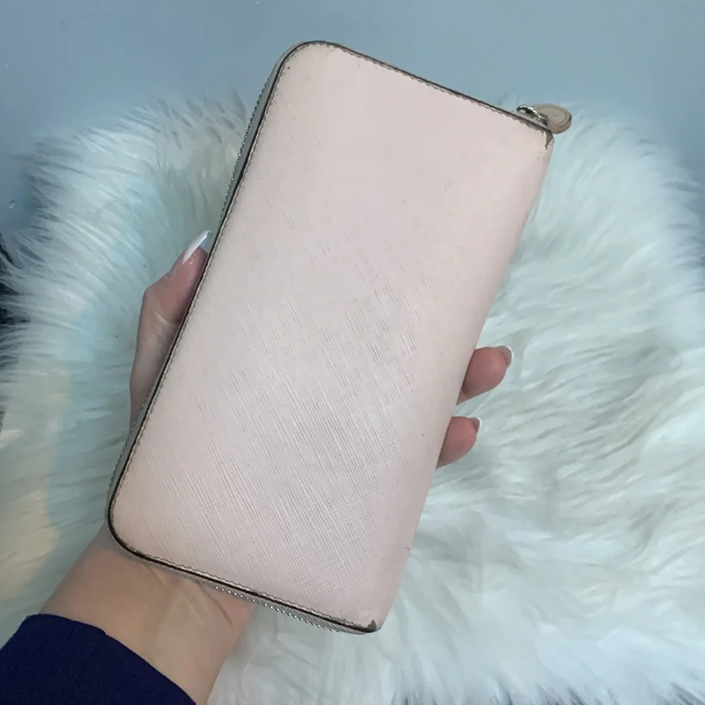 Authentic Ferragamo pale pink zippy wallet - Image 3
