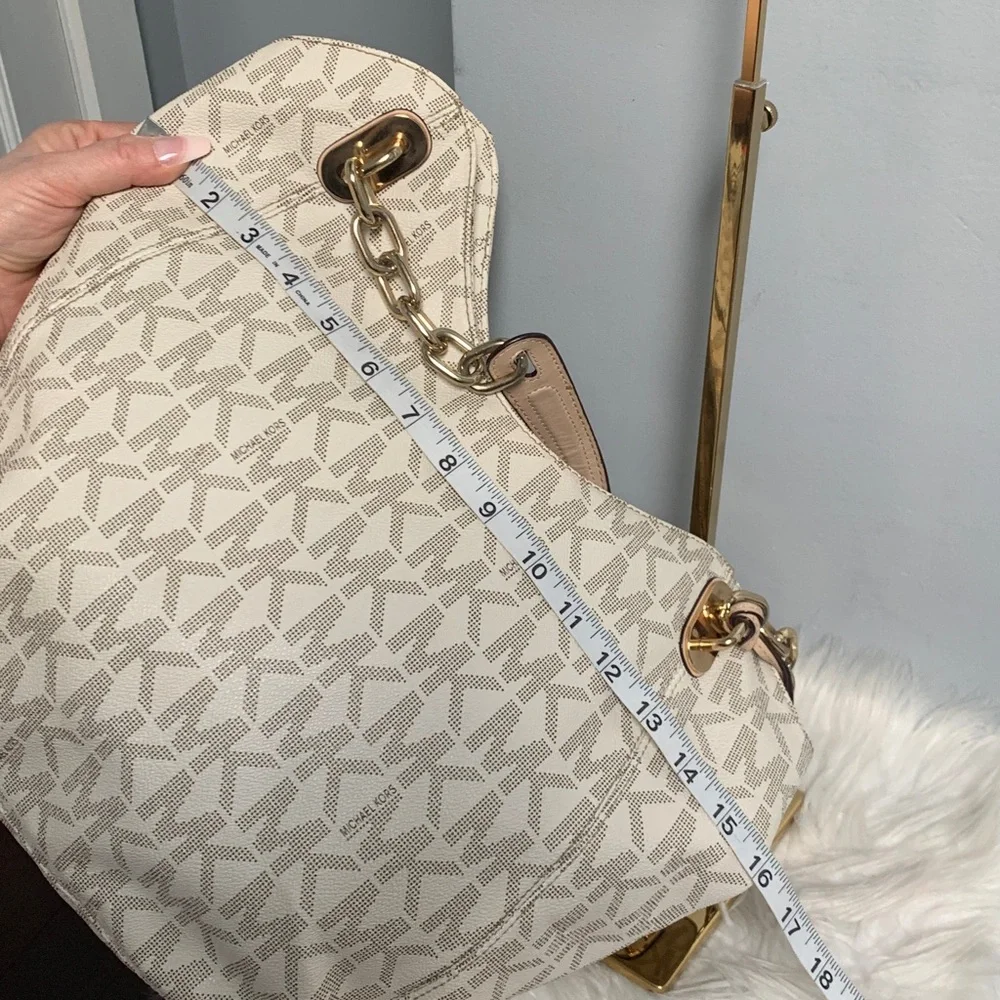 Authentic Michael Kors white signature print tote bag - Image 7