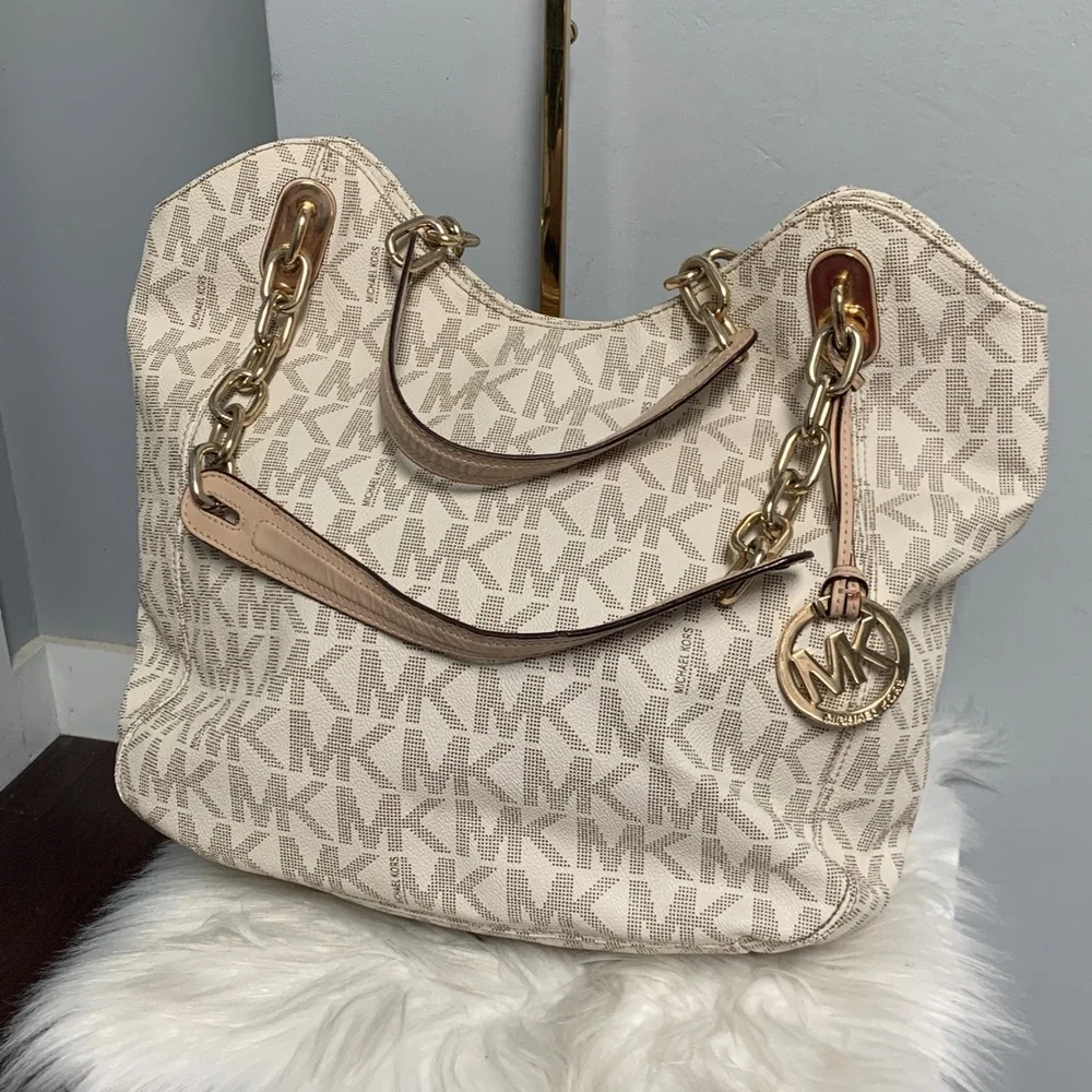 Authentic Michael Kors white signature print tote bag - Image 14