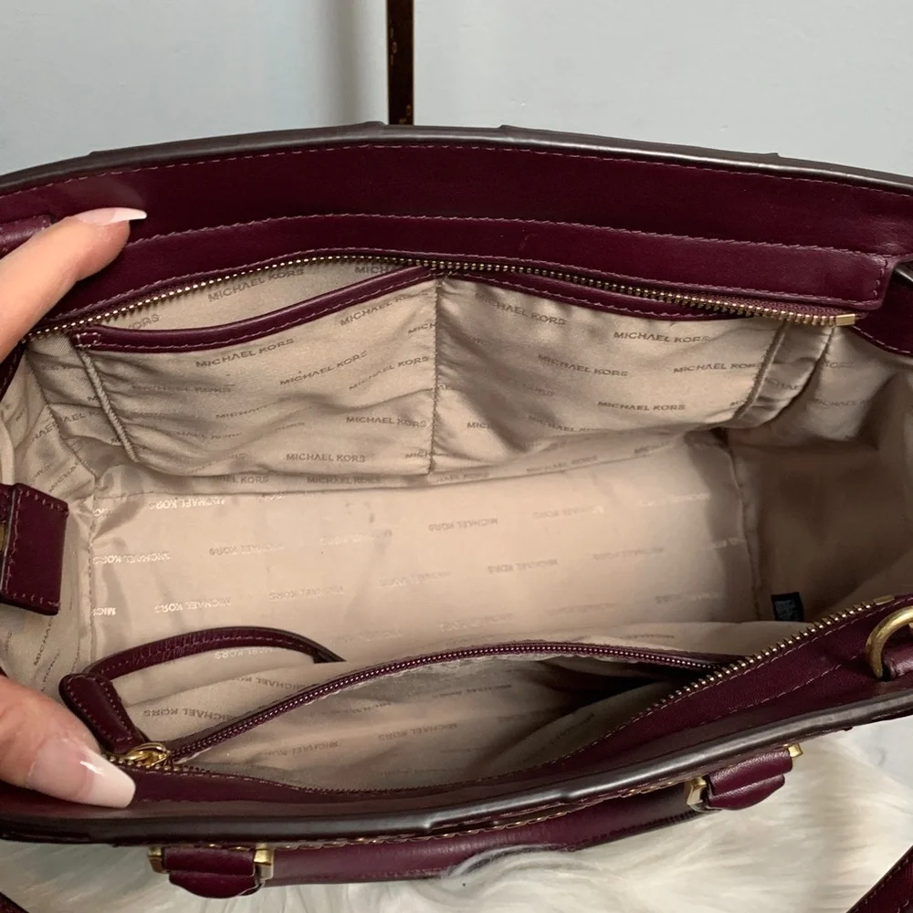 Authentic Michael Kors plum purple leather bag w long strap and gold studs - Image 13