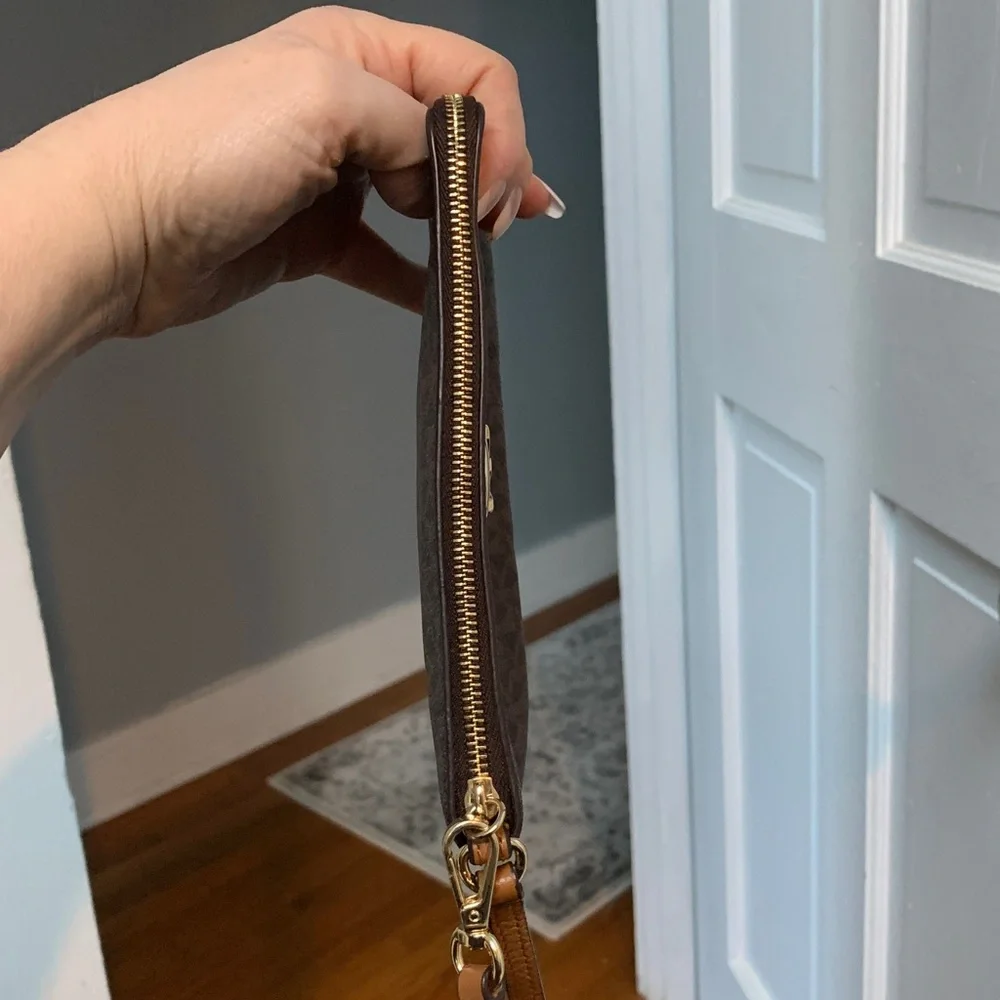 Authentic Michael Kors signature print brown zippy wristlet - Image 7