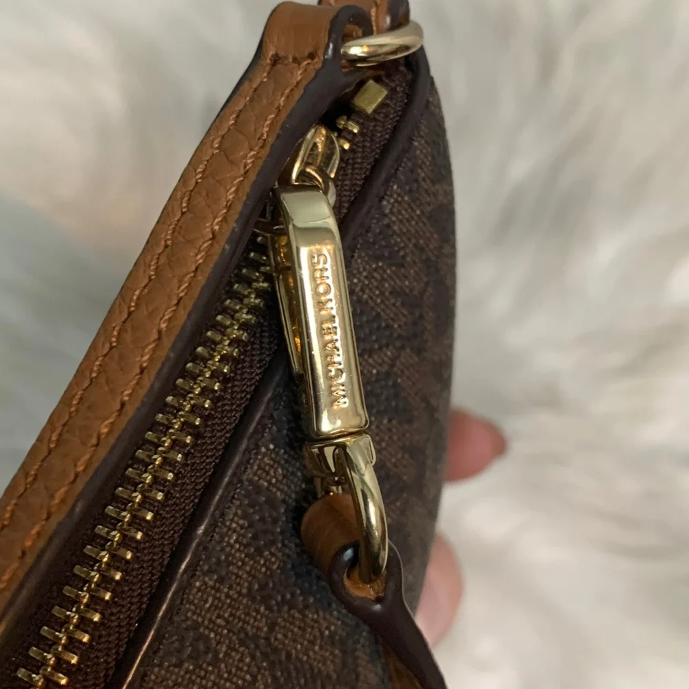 Authentic Michael Kors signature print brown zippy wristlet - Image 11