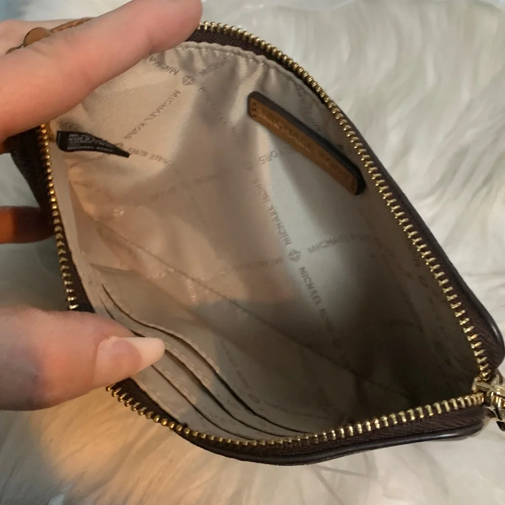 Authentic Michael Kors signature print brown zippy wristlet - Image 14