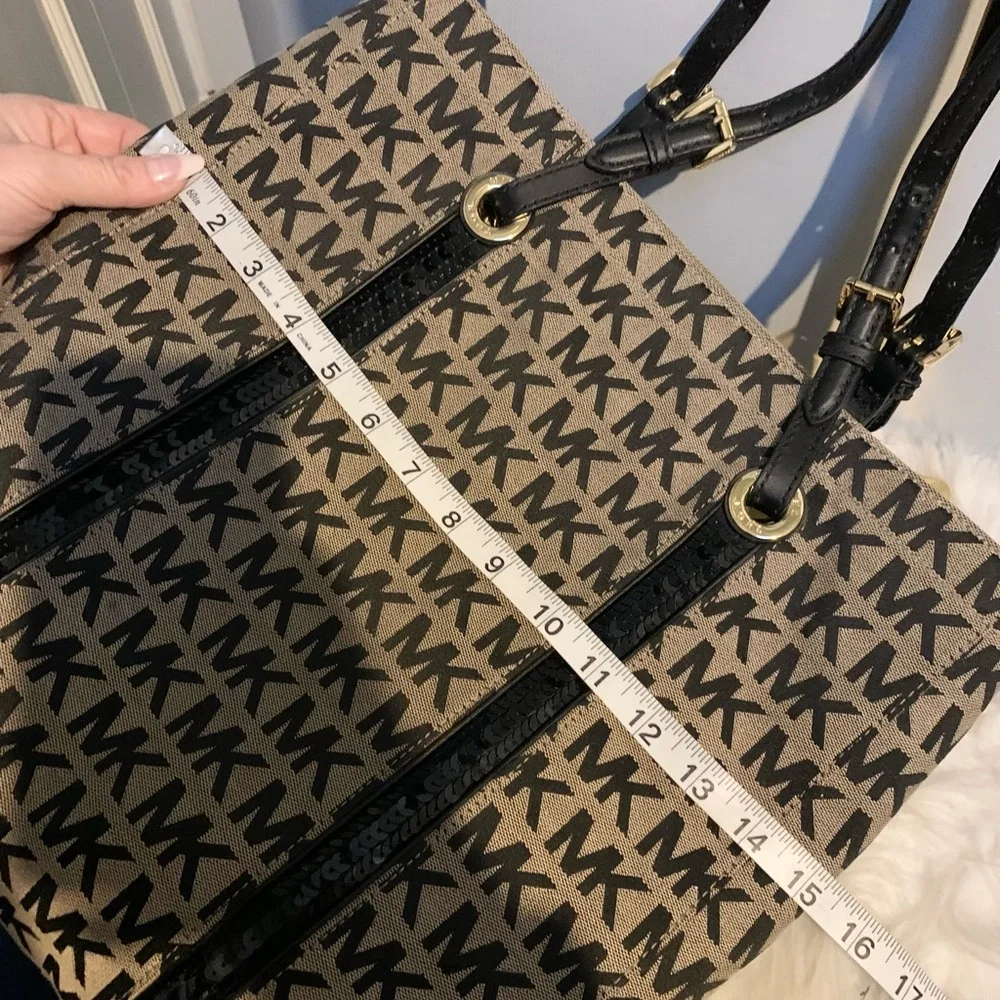 Authentic Michael Kors black and tan signature print with sequins - Image 9