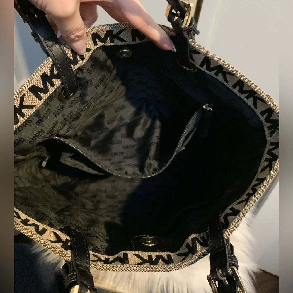 Authentic Michael Kors black and tan signature print with sequins - Image 15