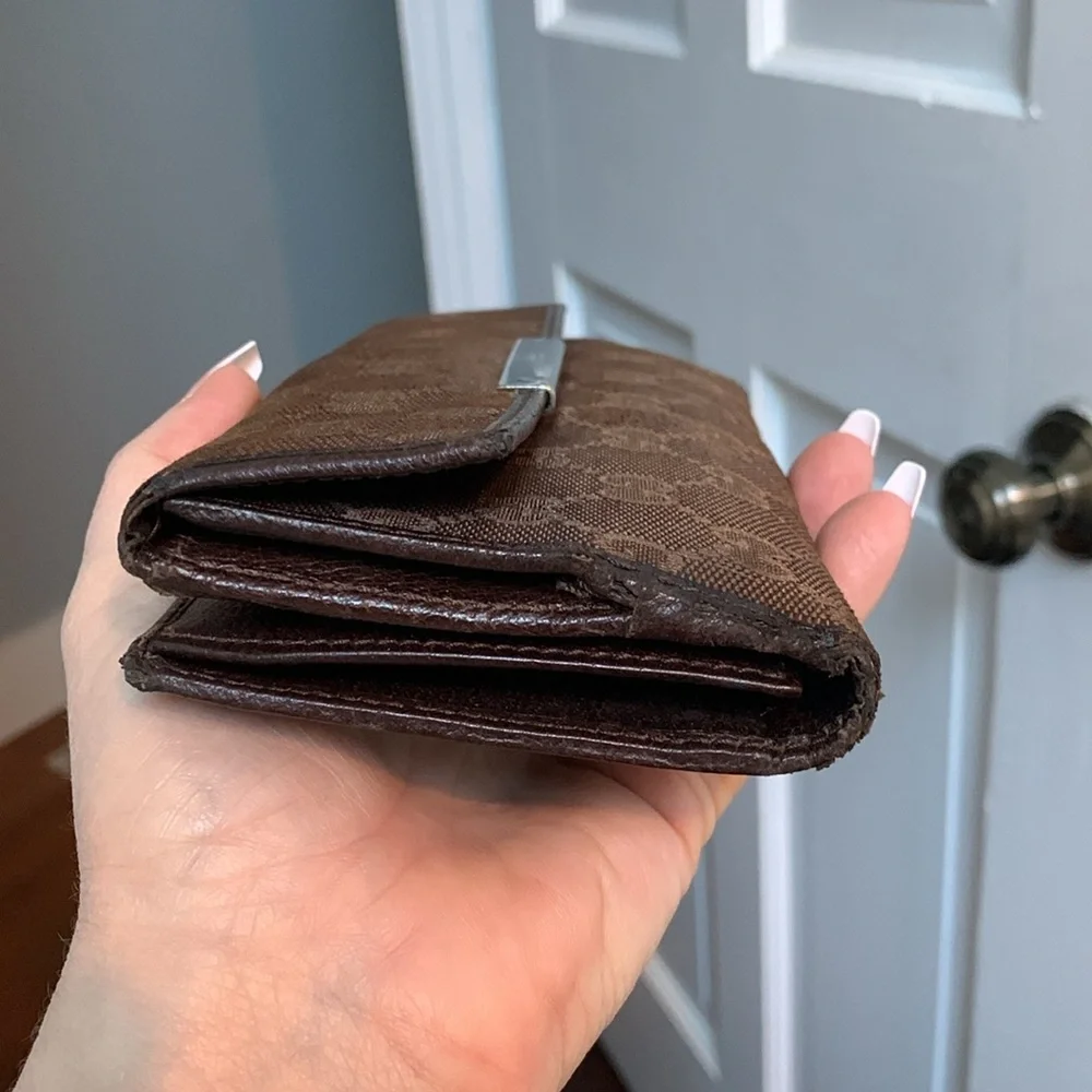 Authentic and vintage Gucci brown cloth and leather long continental wallet - Image 4