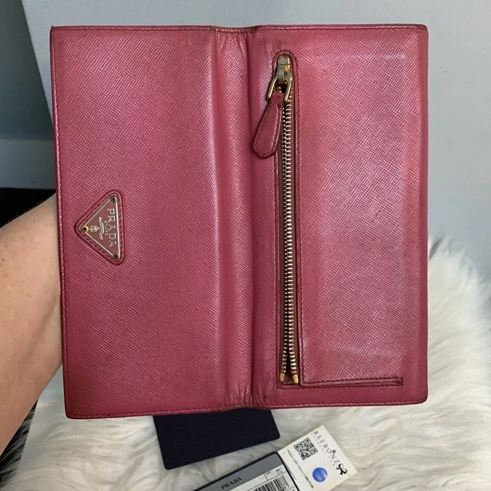 Authentic Prada pink long wallet w original cards - Image 5