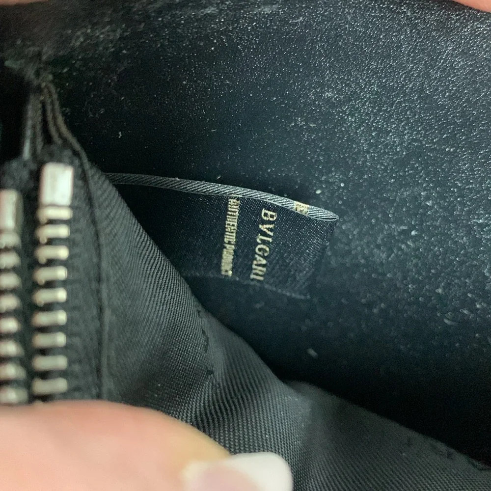 Authentic Bvlgari zippy wallet - Image 14