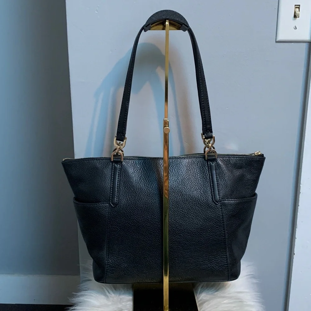 Authentic Michael Kors black leather tote bag with two exterior pockets - Image 5