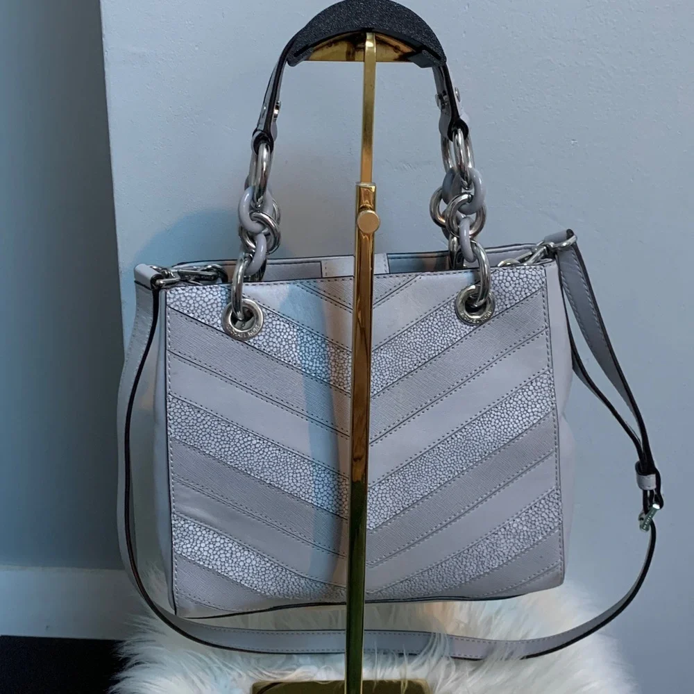 Authentic Michael Kors Cynthia gray and silver leather handbag w crossbody strap - Image 8