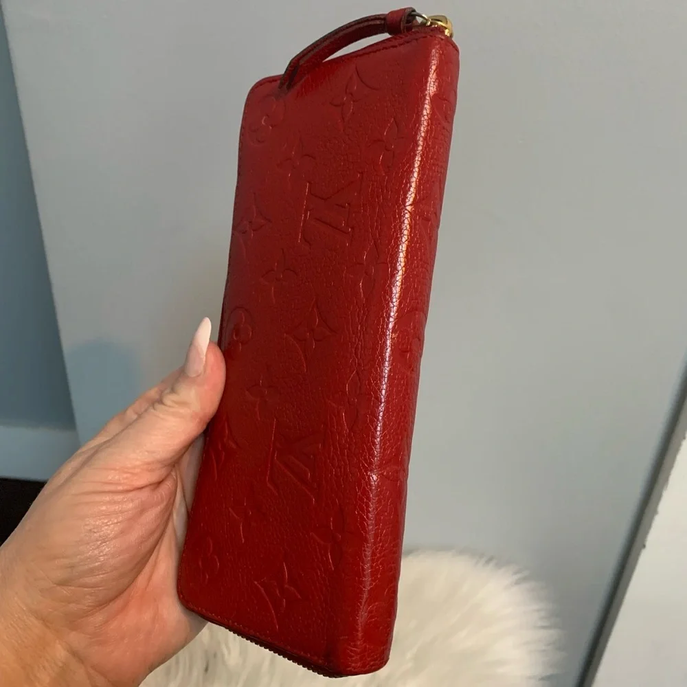 2018 authentic Louis Vuitton red empreinte leather Clemence zippy wallet - Image 5