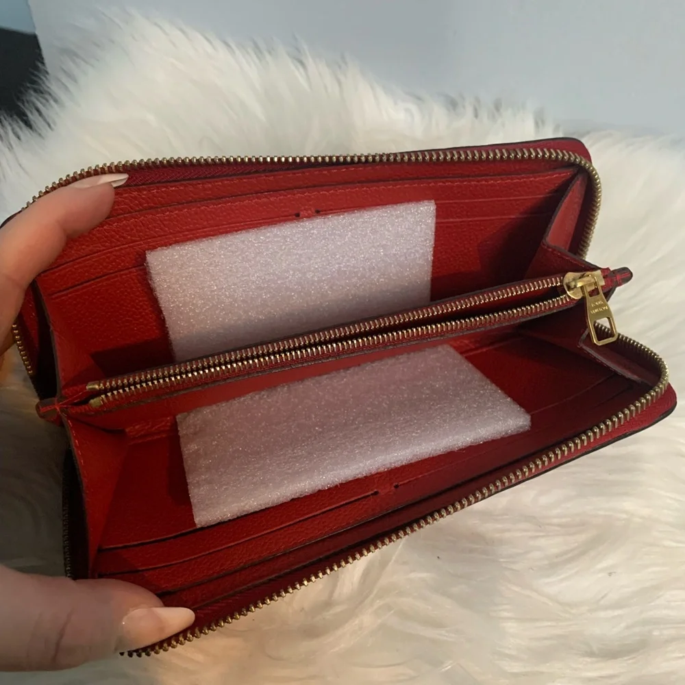 2018 authentic Louis Vuitton red empreinte leather Clemence zippy wallet - Image 8