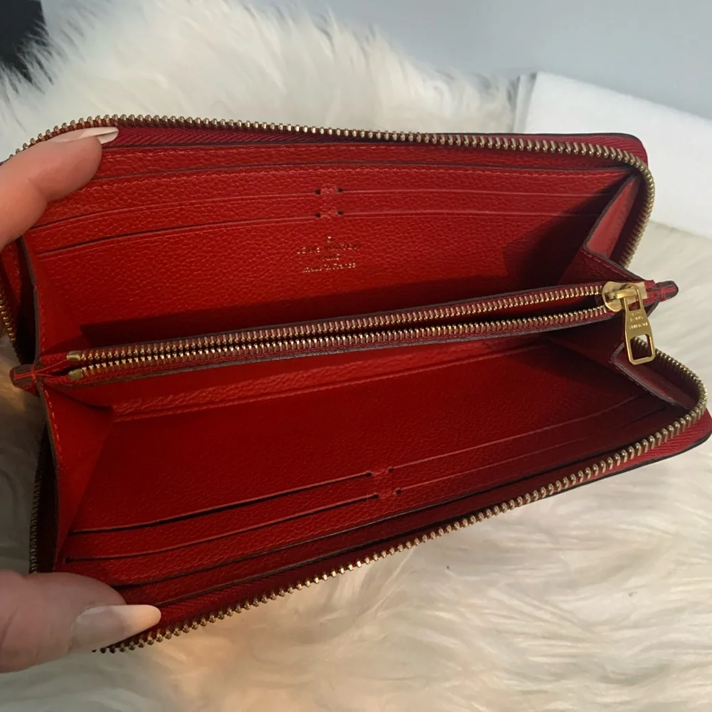2018 authentic Louis Vuitton red empreinte leather Clemence zippy wallet - Image 9