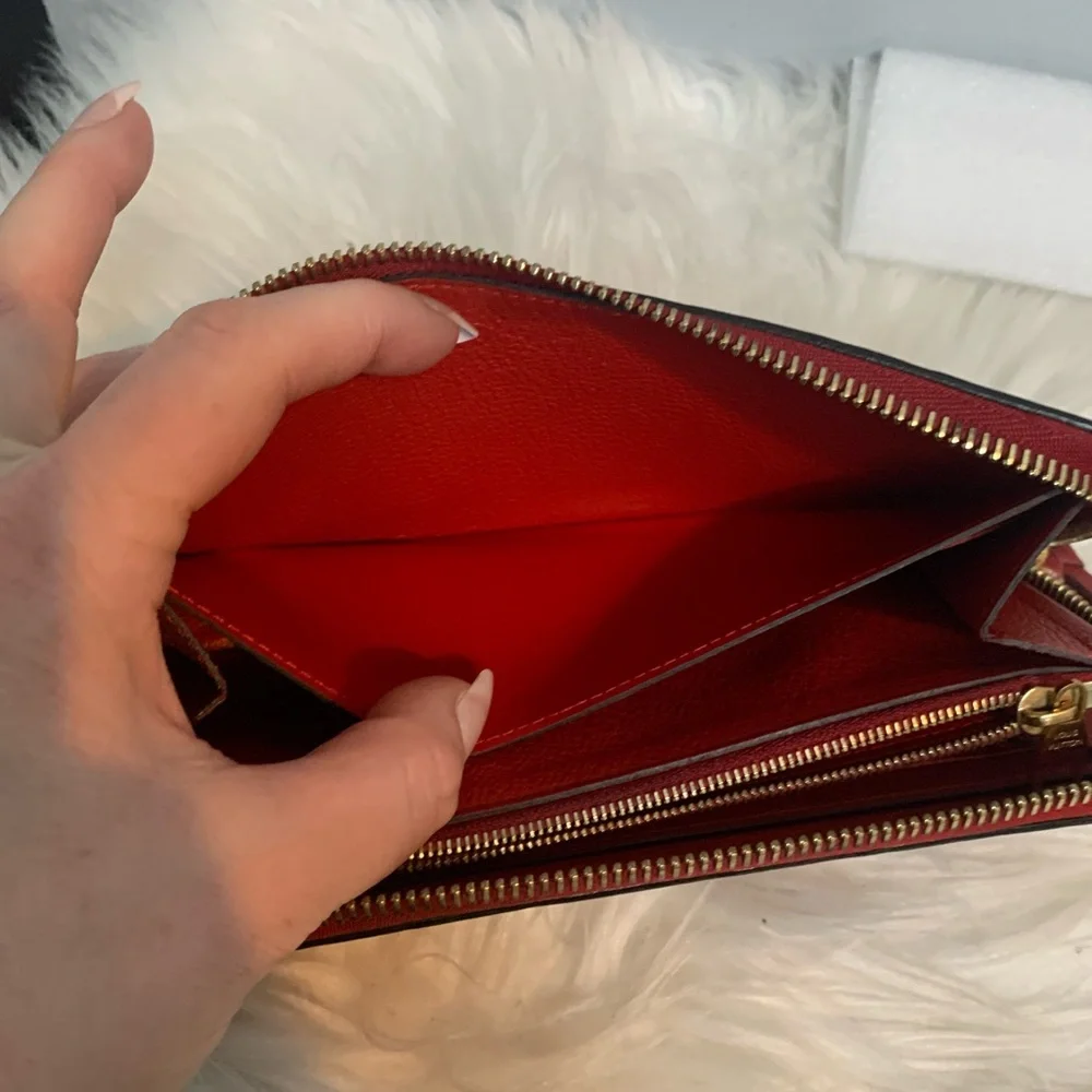 2018 authentic Louis Vuitton red empreinte leather Clemence zippy wallet - Image 10