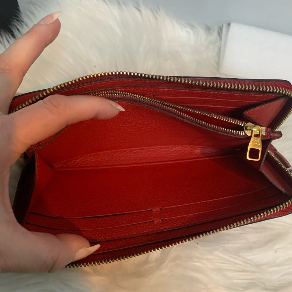 2018 authentic Louis Vuitton red empreinte leather Clemence zippy wallet - Image 11