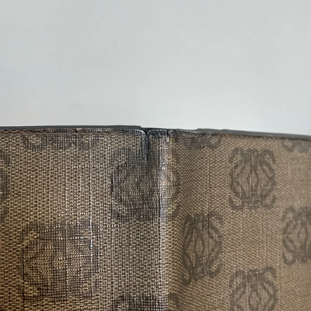 Authentic Loewe long vertical wallet - Image 9