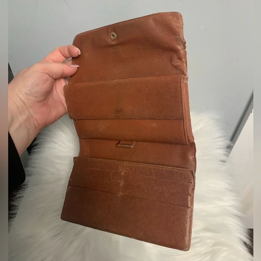 🏷️Clearance 1997 authentic Louis Vuitton International wallet - junk - Image 8