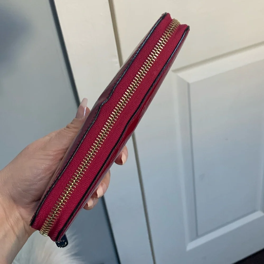 2015 authentic Louis Vuitton fuscia pink zippy wallet - Image 9