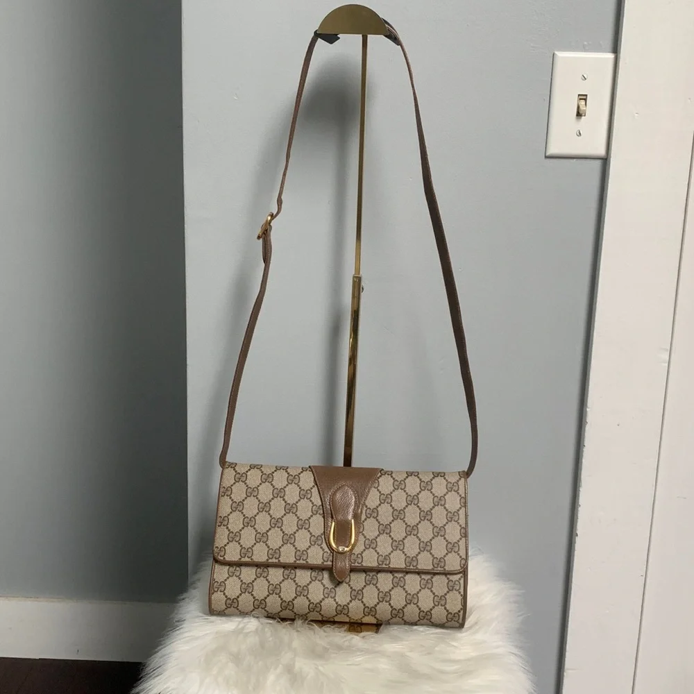 Authentic vintage Gucci brown signature crossbody, shoulder bag, and Cluch