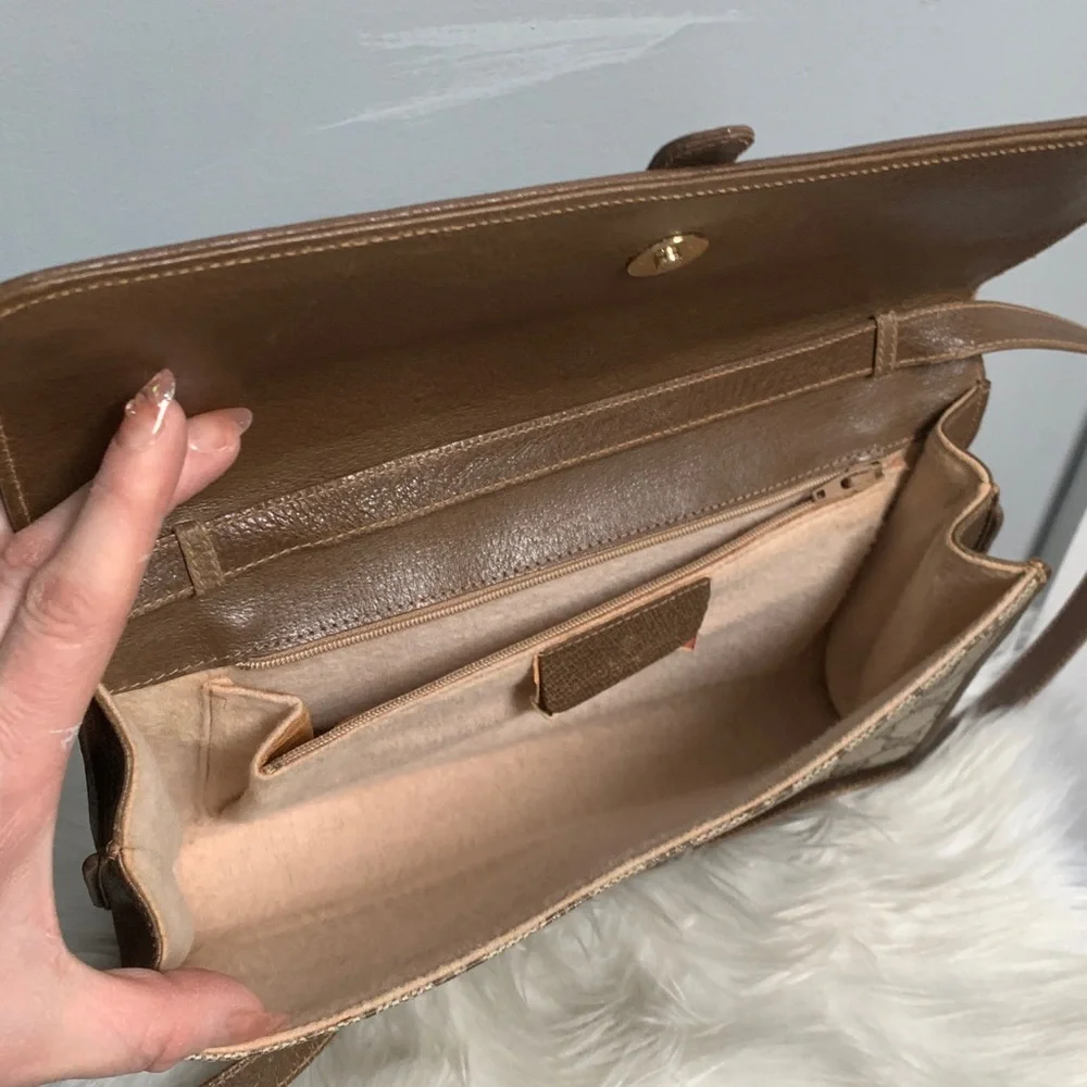 Authentic vintage Gucci brown signature crossbody, shoulder bag, and Cluch - Image 11