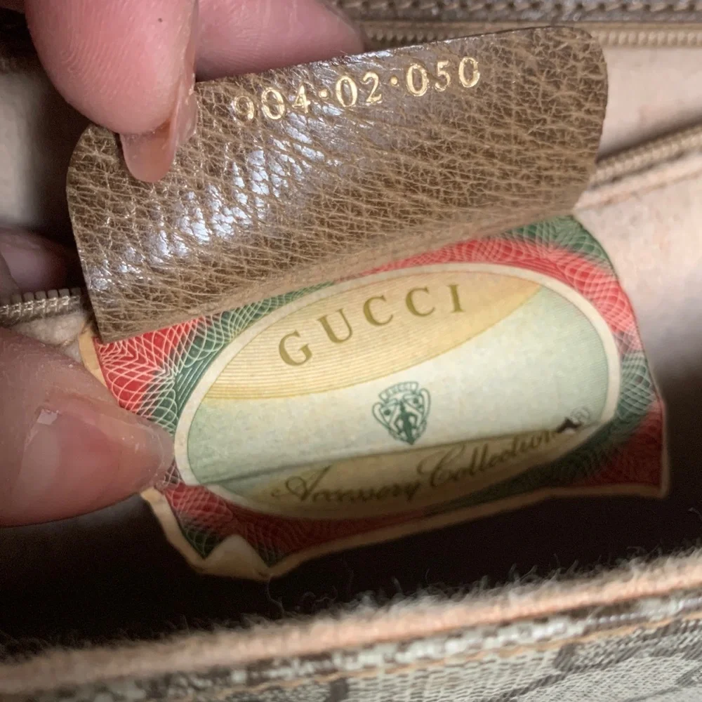 Authentic vintage Gucci brown signature crossbody, shoulder bag, and Cluch - Image 13