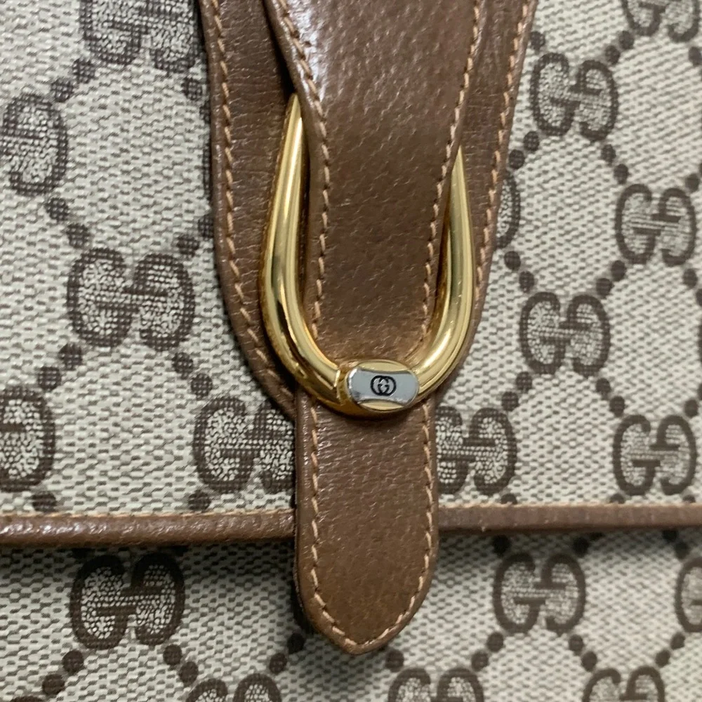 Authentic vintage Gucci brown signature crossbody, shoulder bag, and Cluch - Image 15