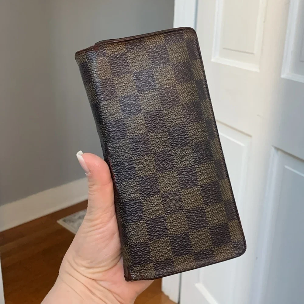 🏷️Clearance 2008 authentic Louis Vuitton DE Brazza wallet organizer - Image 16