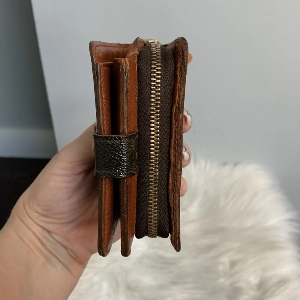 1999 authentic Louis Vuitton compact zippy wallet - Image 4