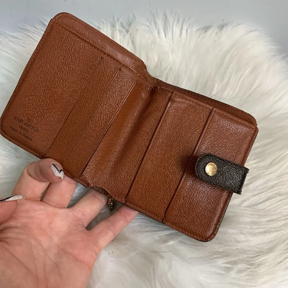 1999 authentic Louis Vuitton compact zippy wallet - Image 7