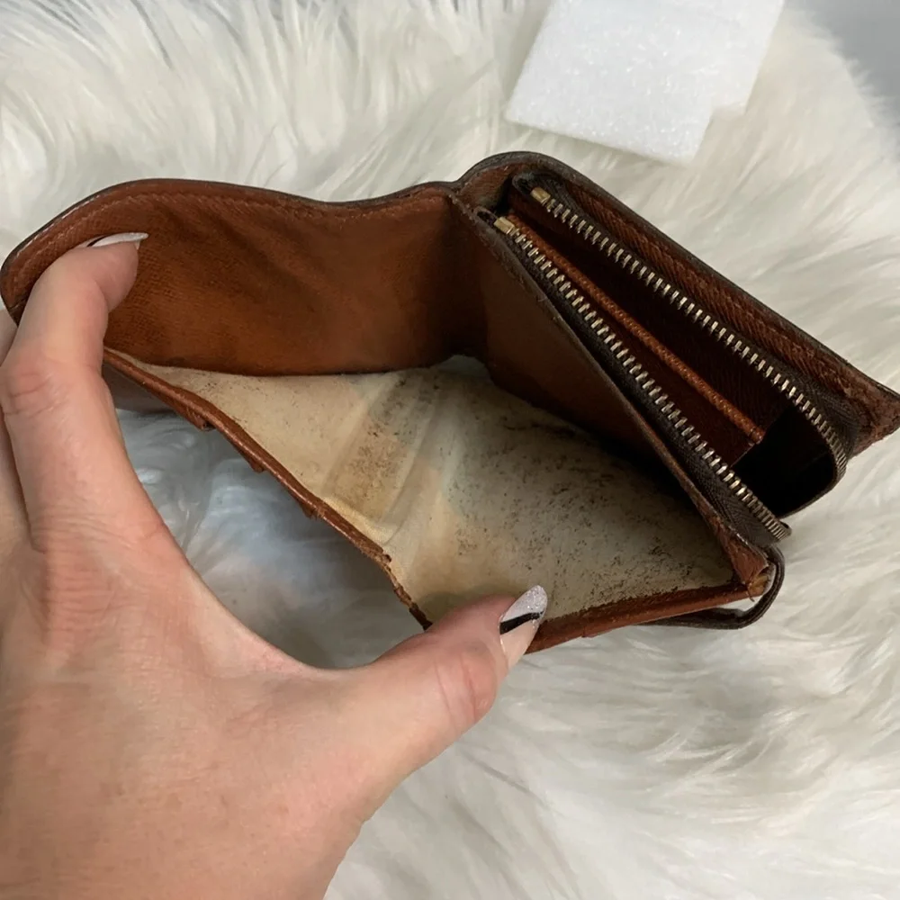1999 authentic Louis Vuitton compact zippy wallet - Image 12