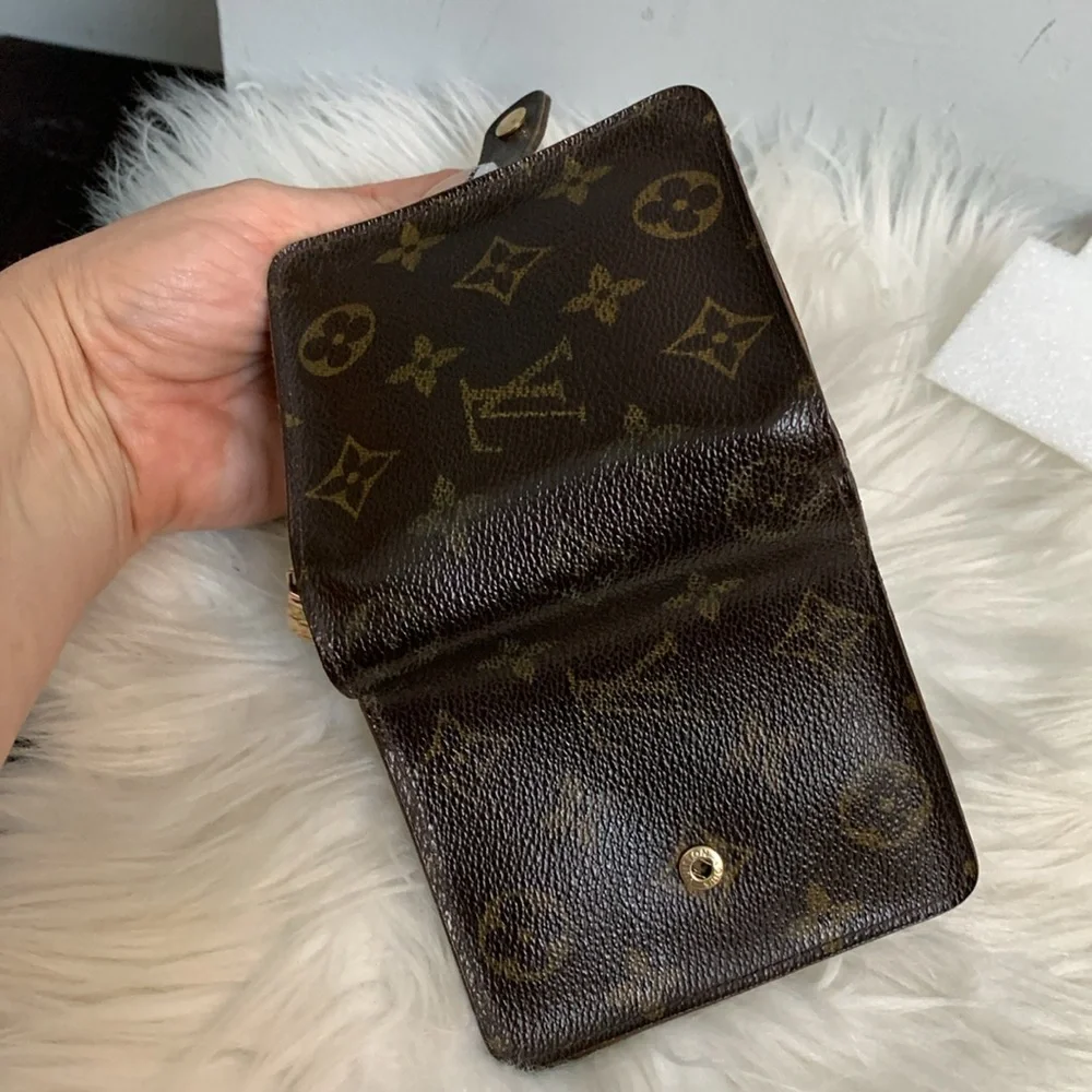 1999 authentic Louis Vuitton compact zippy wallet - Image 14