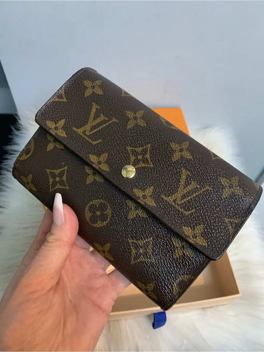 2001 authentic Louis Vuitton Alexandra wallet monogram w box & dustbag - Image 2