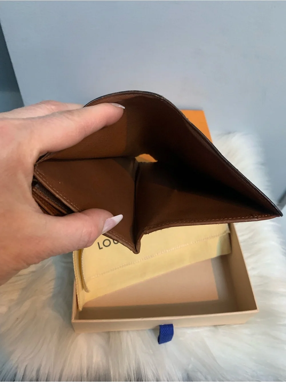 2001 authentic Louis Vuitton Alexandra wallet monogram w box & dustbag - Image 14