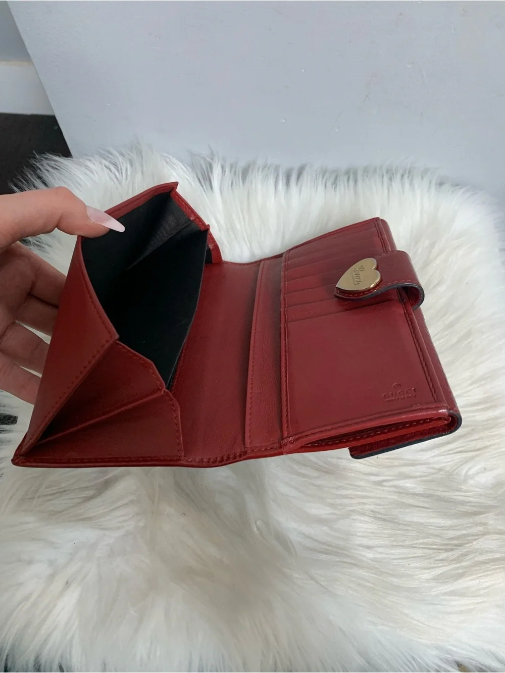 Authentic red patent leather Gucci long wallet w heart snap ❤️ - Image 12