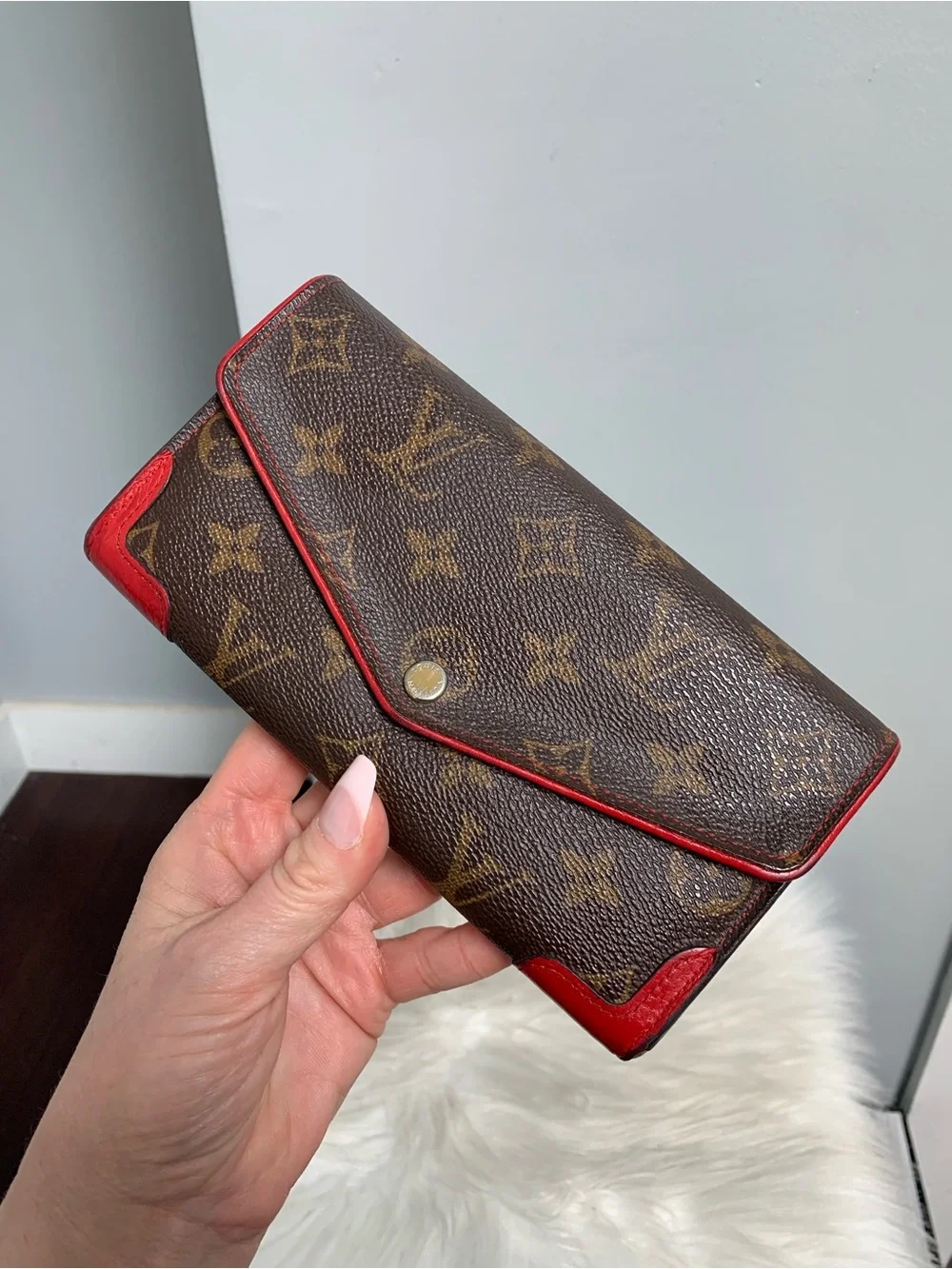 2016 Louis Vuitton Red Retiro and monogram v flap wallet