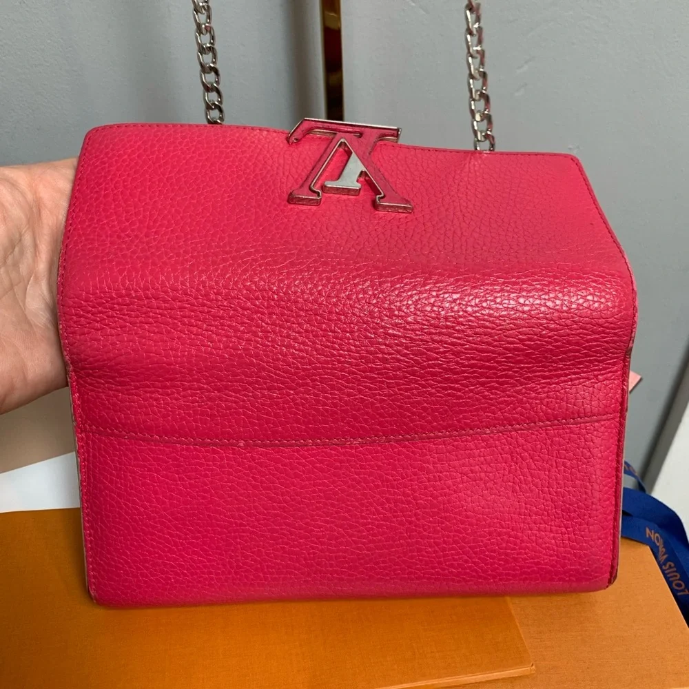 2016 authentic Louis Vuitton fuscia Capucines Taurillon leather wallet - Image 7