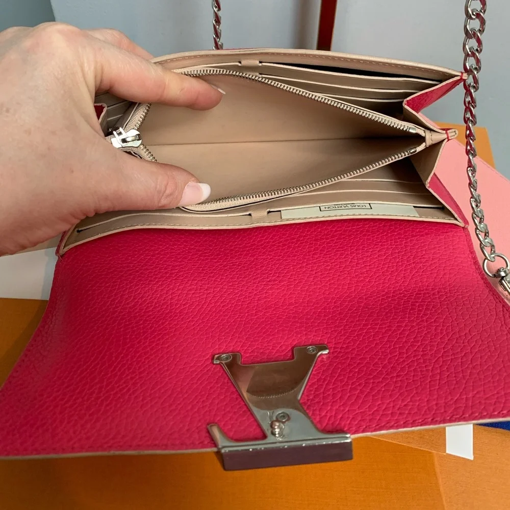 2016 authentic Louis Vuitton fuscia Capucines Taurillon leather wallet - Image 11
