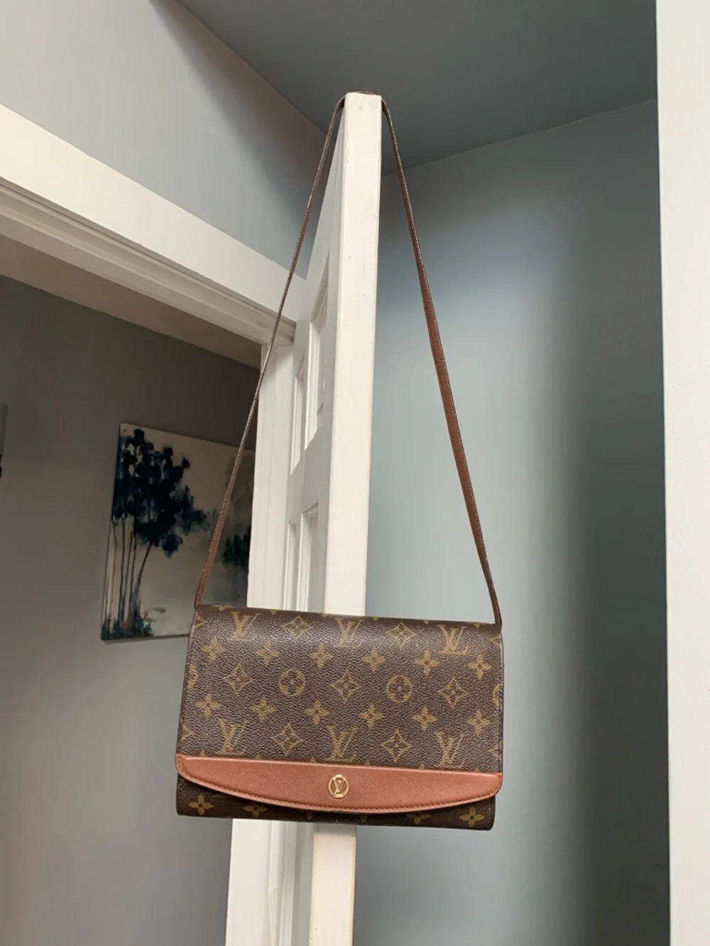 1997 authentic Louis Vuitton Bordeaux 23 crossbody or shoulder bag - Image 2