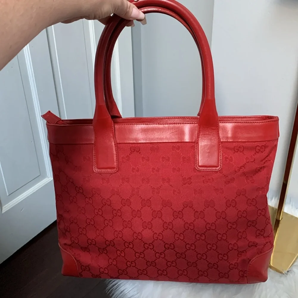 Authentic Gucci all red Guccisma medium size tote bag with zip closure - Image 5