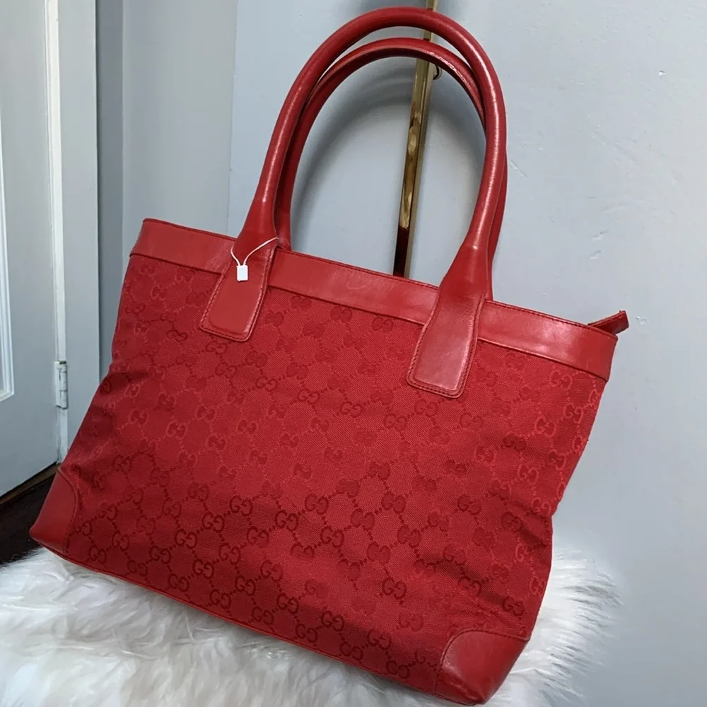 Authentic Gucci all red Guccisma medium size tote bag with zip closure - Image 6