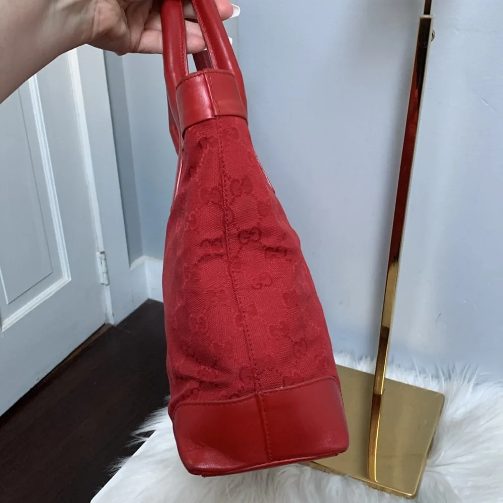 Authentic Gucci all red Guccisma medium size tote bag with zip closure - Image 10